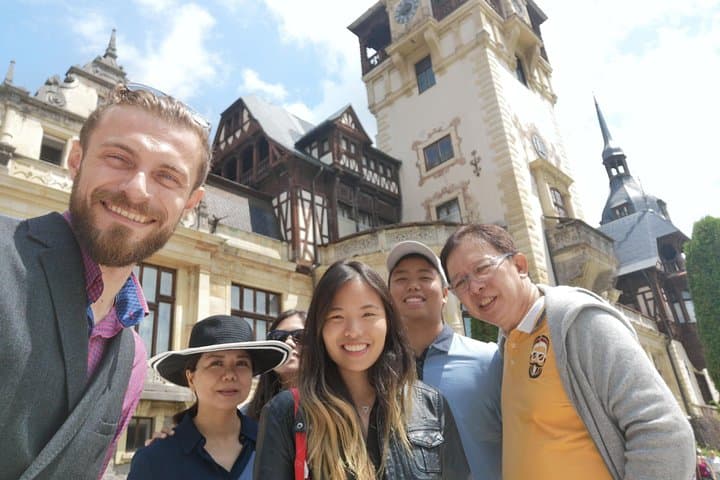 Private Day Tour to Peles, Bran & Râșnov Fort from Brașov photo 4