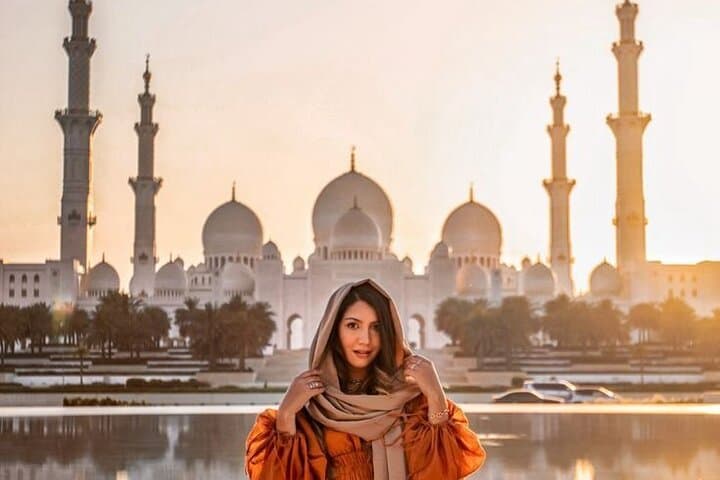 Private Abu Dhabi City Tour with BAPS Temple — Sheikh Zayed, Corniche & Yas Island Day Trip photo 2