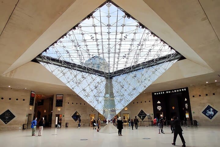 4-Hour Paris Walking Tour: Eiffel Tower, Louvre & Seine Cruise with Local Guide photo 3