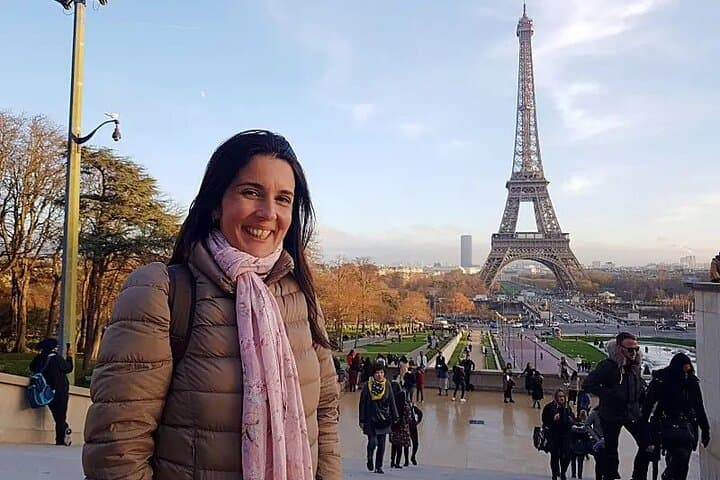 4-Hour Paris Walking Tour: Eiffel Tower, Louvre & Seine Cruise with Local Guide photo 6