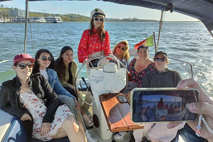 Private Porto Sailboat Party: Two-Hour Cruise from Vila Nova de Gaia with Welcome Drink photo 3