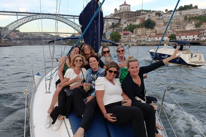 Private Porto Sailboat Party: Two-Hour Cruise from Vila Nova de Gaia with Welcome Drink photo 4