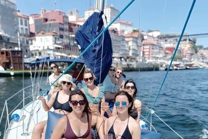 Private Porto Sailboat Party: Two-Hour Cruise from Vila Nova de Gaia with Welcome Drink photo 5