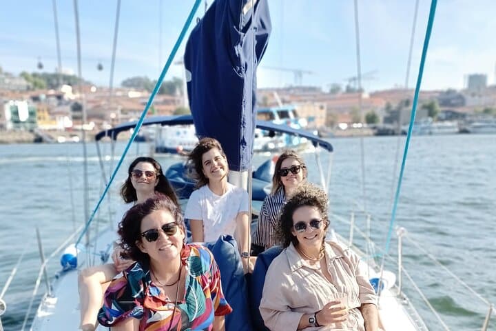 Private Porto Sailboat Party: Two-Hour Cruise from Vila Nova de Gaia with Welcome Drink photo 6