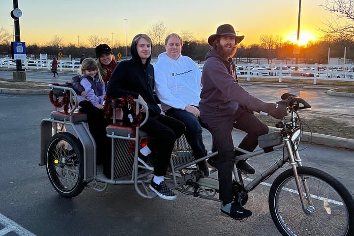 Private Bike Taxi Tour in Nashville: Broadway, Printer's Alley & The Gulch photo 5