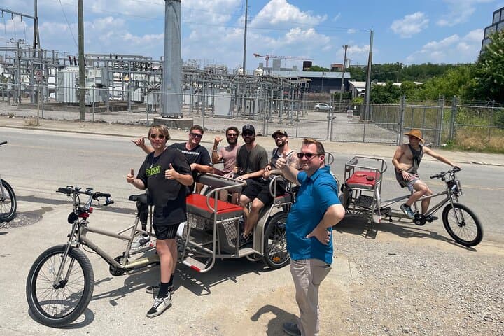 Private Bike Taxi Tour in Nashville: Broadway, Printer's Alley & The Gulch photo 6