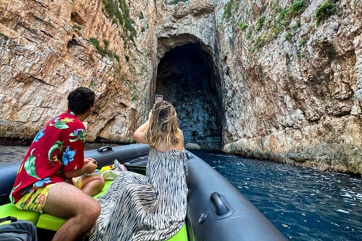Vlore Haxhi Ali Cave & Karaburun Peninsula Speedboat Tour