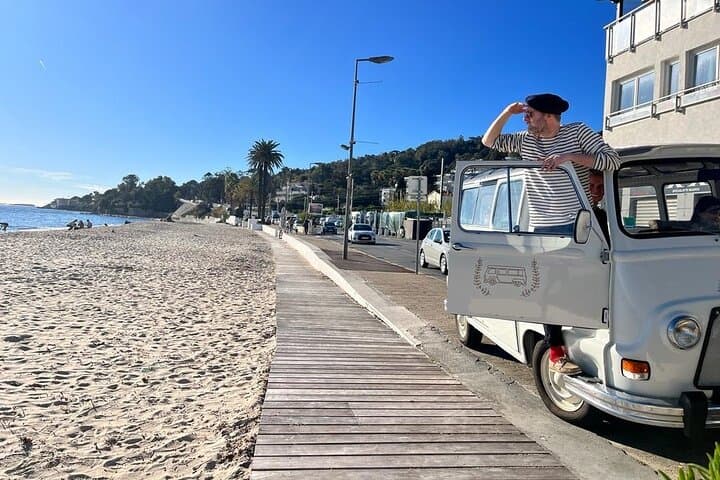 Vintage Bus Tour of the French Riviera: 4-Hour Cannes to Antibes Coastal Drive photo 5