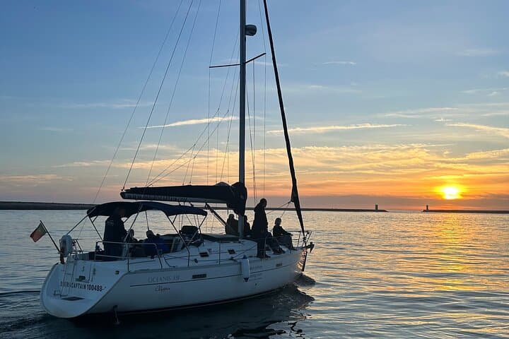 Private Birthday Sail in Porto — Douro River to the Atlantic for Intimate Celebrations photo 4