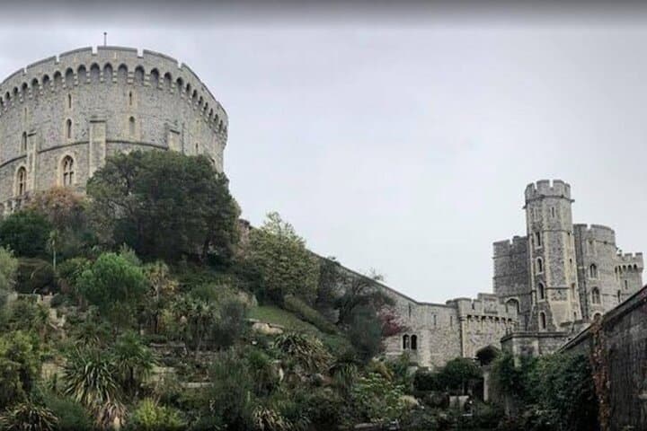Southampton to London via Stonehenge & Windsor — Private Transfer with Stone Circle and Castle Stops photo 4