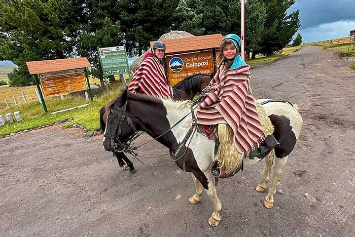 Full-Day Cotopaxi Horseback Ride: Ride the High Páramo from Quito photo 5