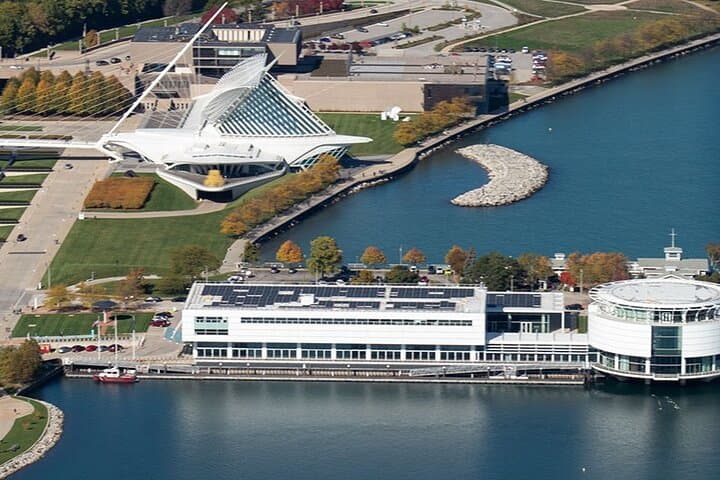 Private Downtown Milwaukee Helicopter Ride Over Milwaukee Bay photo 2