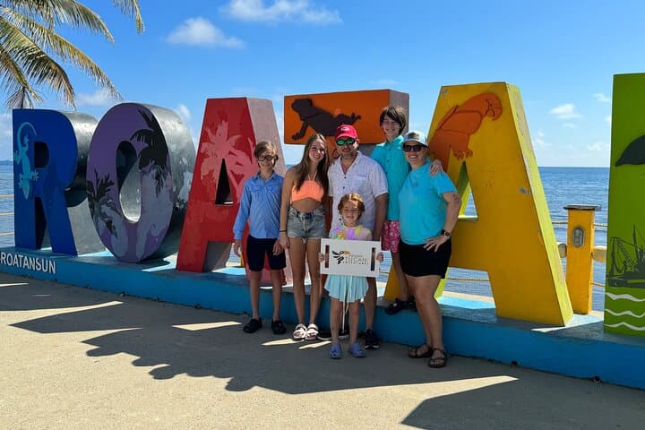 Roatán Horseback Ride and West End Tour — Rum, Chocolate & Coastal Views photo 4