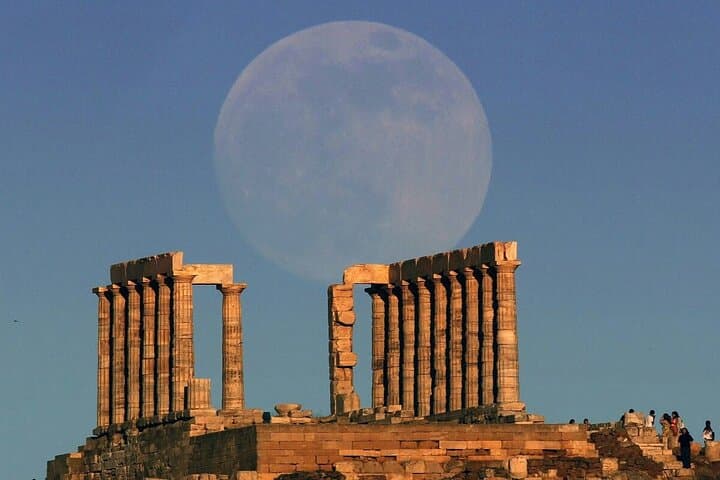 Sunset at Cape Sounio: Private Half-Day Temple of Poseidon Tour from Athens