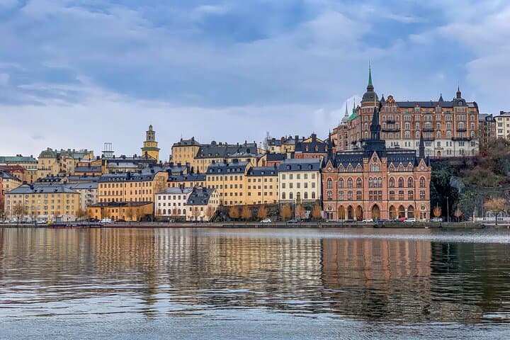 Self-Guided City Quest in Stockholm — Gamla Stan Treasure Hunt