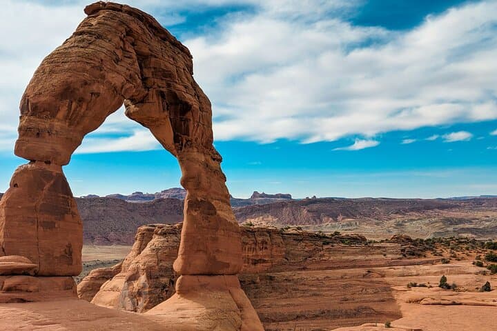 Two-Day Private Tour and Hike: Arches and Canyonlands from Moab