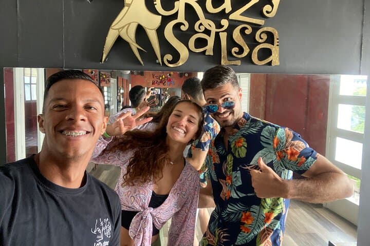 Private Dance Lessons in Cartagena: Salsa, Bachata & Local Rhythms photo 3