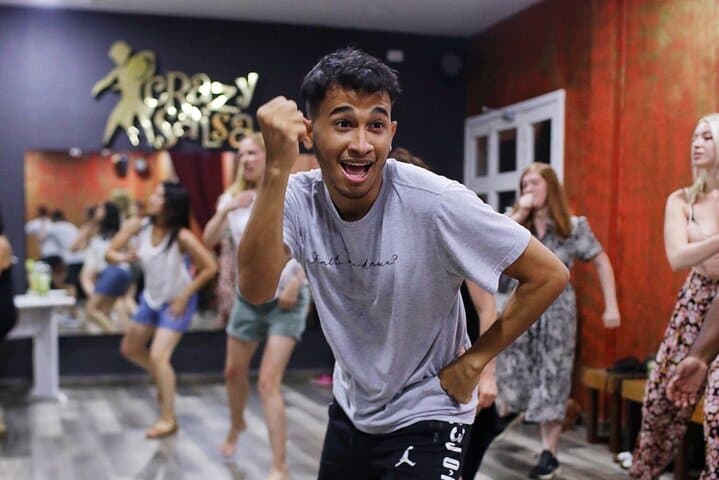 Private Dance Lessons in Cartagena: Salsa, Bachata & Local Rhythms photo 4