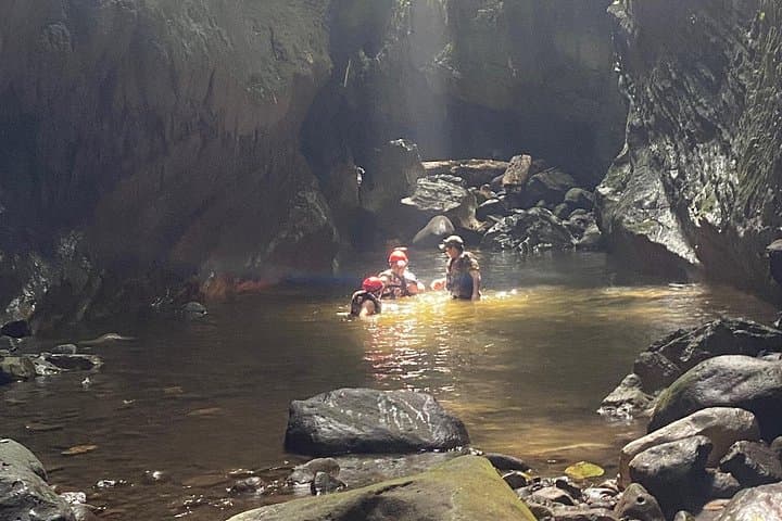 Bayano Caves and Río Tigre Kayak Adventure from Panama City