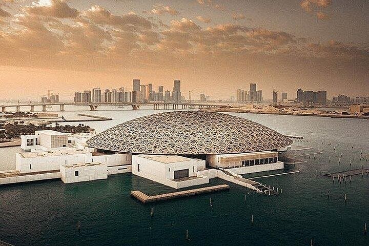 Abu Dhabi City Tour in 4x4 — Sheikh Zayed Mosque, Corniche & Heritage Village photo 4