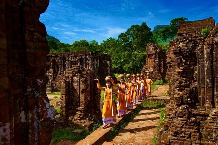 My Son Sanctuary & Hoi An Sunset River Boat: Private Day Tour from Da Nang