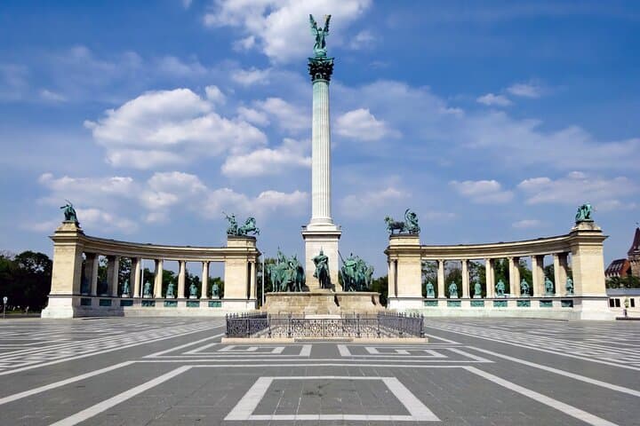 Budapest Castle Hill Family Walking Tour — Kid-Friendly Highlights photo 6
