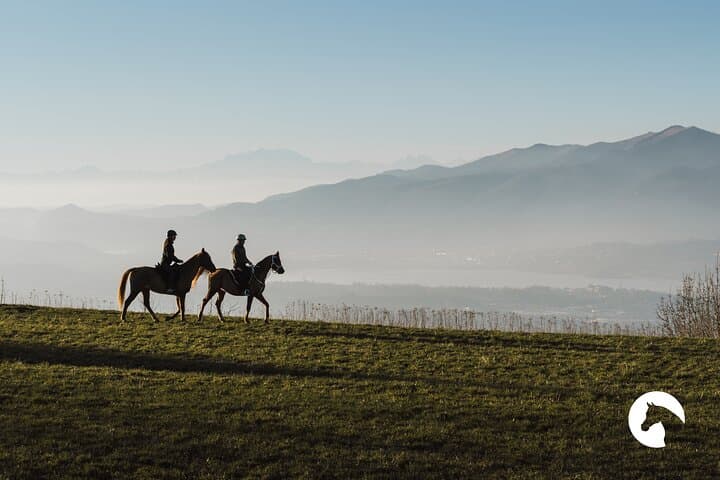 Expert Horseback Ride Between Lake Como and the Mountains photo 4