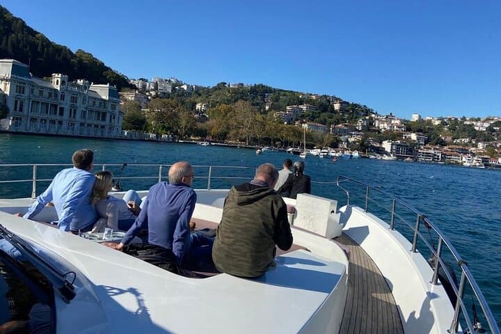 Half-Day Bosphorus Cruise & Kanlica Stopover — Morning and Afternoon Yacht Tour in Istanbul photo 4