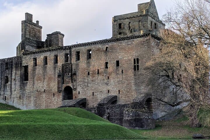 Falkirk History and Engineering Day Tour: Kelpies, Falkirk Wheel & Linlithgow Palace photo 2