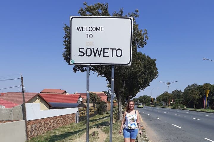 Soweto & Apartheid Museum Full-Day Tour: History, Vilakazi Street, Mandela House