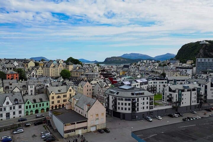 Ålesund Sightseeing and Viking Saga Islands — Giske, Godøy & Aksla Viewpoint Tour photo 2