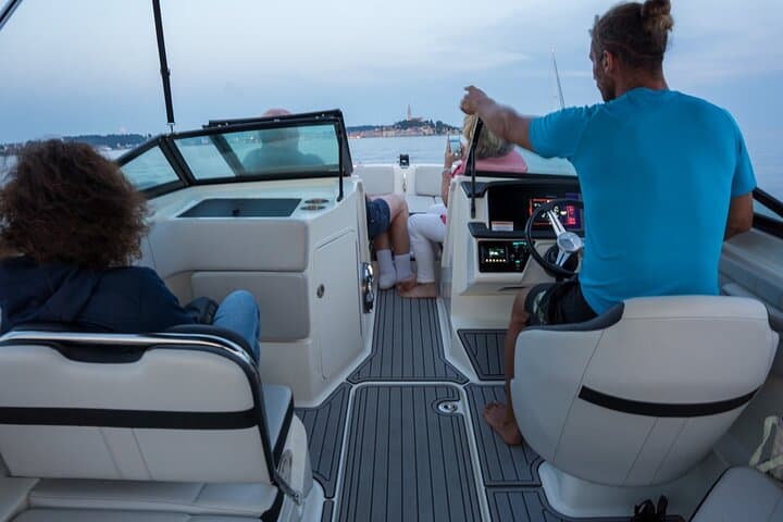 Rovinj Private Sunset Dolphin Watching Speedboat Tour with Drinks photo 2