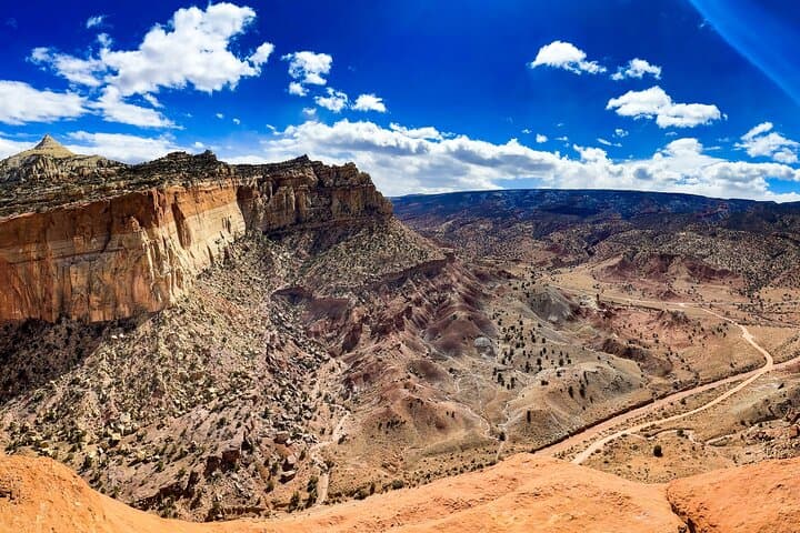 Capitol Reef Full-Day Private Hike: Hickman Bridge, Cassidy Arch & The Tanks photo 2