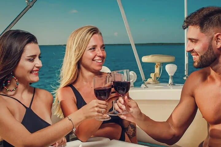 Private 51' Leopard Yacht: Puerto Vallarta & Punta Mita All‑Inclusive Charter photo 2