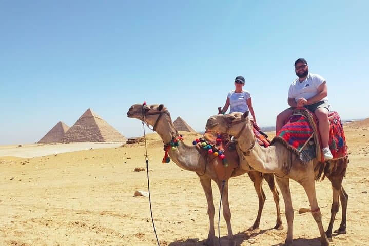 4-Day Cairo Stopover: Private Guided Tour of the Pyramids, Saqqara & Old Cairo photo 6