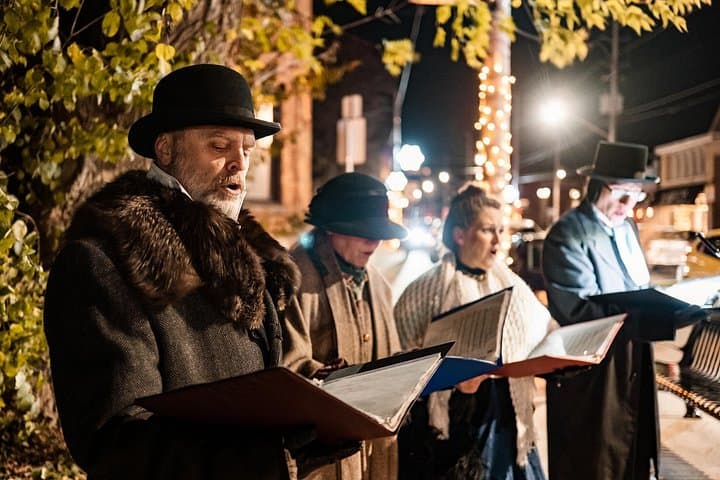 Bostonian Christmas Private Walking Tour: Old South to Long Wharf photo 4