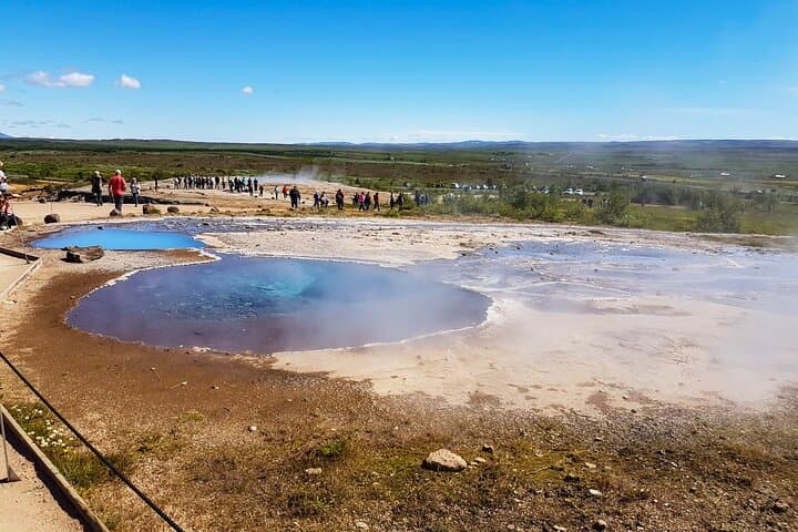 Private Golden Circle Super Jeep Tour: Reykjavik to Thingvellir, Geysir & Gullfoss photo 3