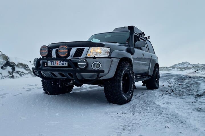 Private Golden Circle Super Jeep Tour: Reykjavik to Thingvellir, Geysir & Gullfoss photo 2