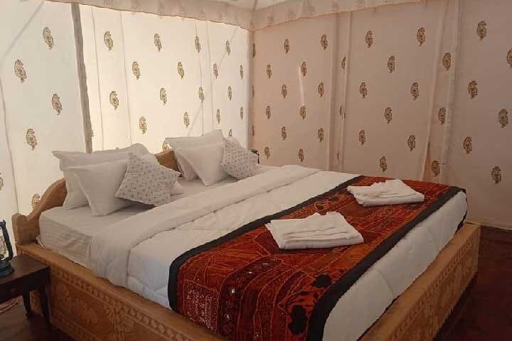 Royal Jaisalmer: 3-Day Fort, Haveli & Thar Desert Camping Experience photo 6