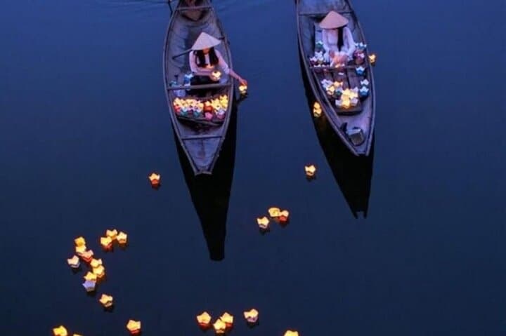 Private Night Lantern Cruise on Hoi An's Hoai River photo 2