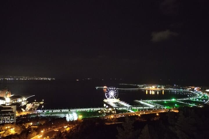 Baku Night Panoramic Tour — Highland Park, Flame Towers & Seafront Walk photo 3
