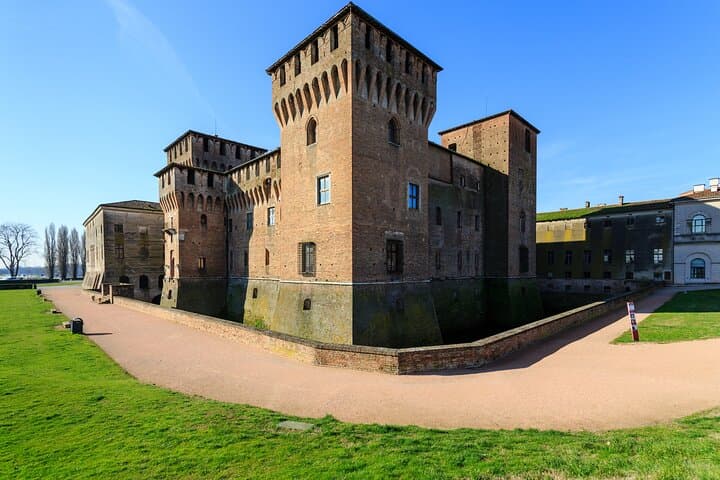 Day Trip from Verona to Mantua, Valeggio sul Mincio & Sirmione — Palazzo Te, Borghetto and Lake Garda Views photo 2
