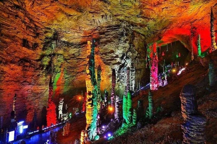 Walk the Zhangjiajie Glass Bridge and Explore Yellow Dragon Cave in One Day photo 3