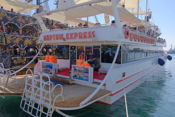 Alanya Boat Trip to Cleopatra Beach & Caves — Lunch, Drinks and Swimming photo 4