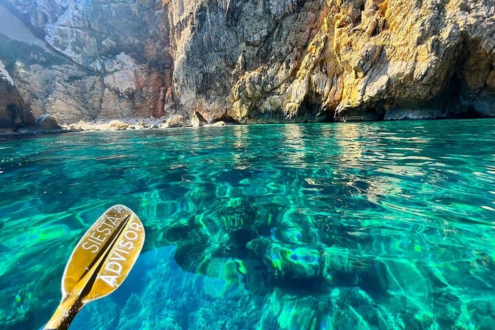 Cala Tango SUP: Snorkel, Sea Caves & Cliff Jumps in Jávea photo 3