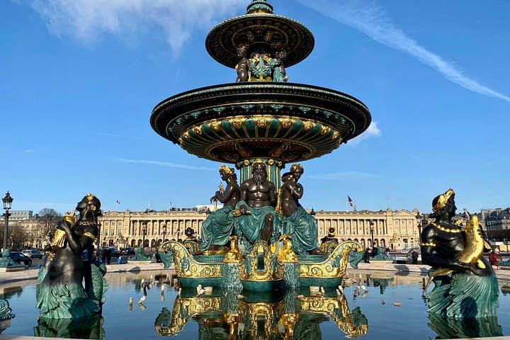 Private Paris Full-Day Tour: 7 Iconic Sights by Mercedes — Eiffel, Montmartre & Seine photo 2