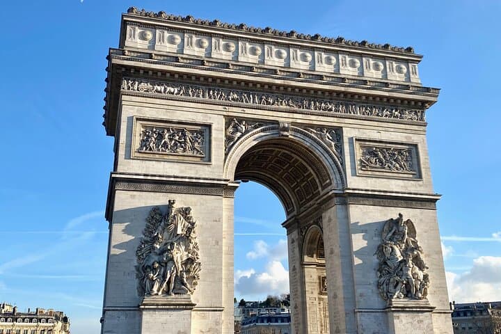 Paris Full-Day: 7 Iconic Sights — Eiffel, Montmartre & Seine Cruise photo 3