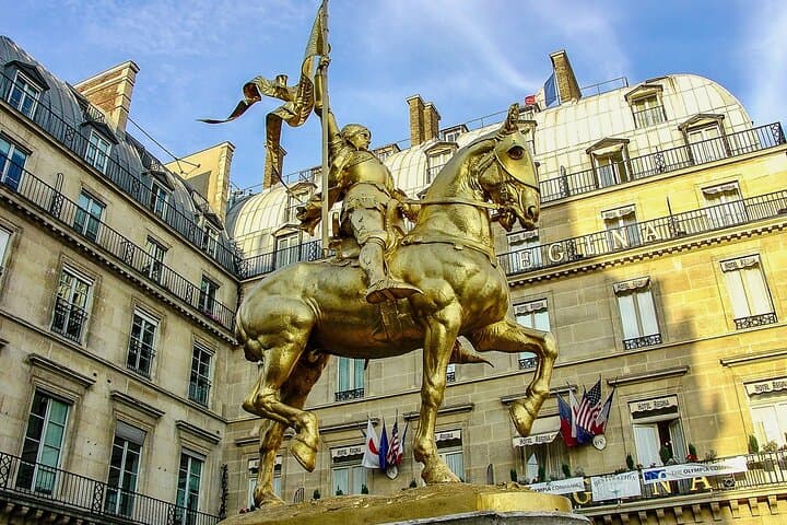 Paris Full-Day: 7 Iconic Sights — Eiffel, Montmartre & Seine Cruise photo 6