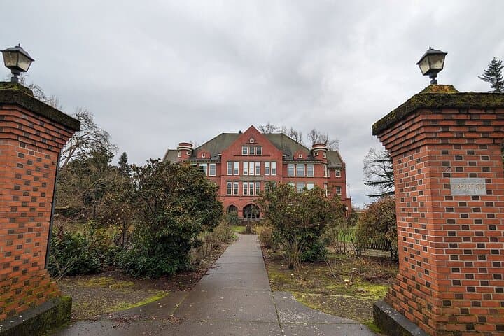 Salem Riverfront Scavenger Hunt: Self-Guided Historic Walking Game photo 2