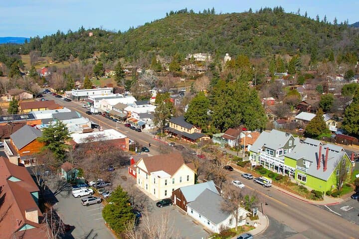 Pies & Pickaxes: Self-Guided Historic Walking Tour in Julian, CA photo 2